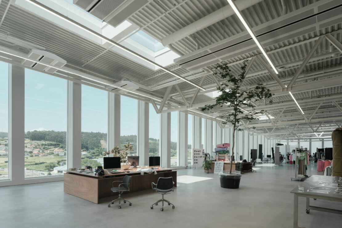 Headquarters World Buildings Directory Architecture Search