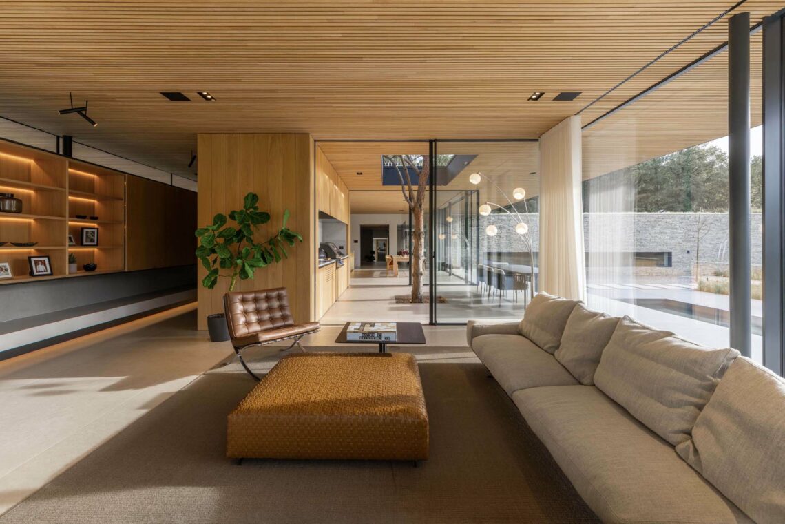 Meadow House - World Buildings Directory | Architecture Search Engine