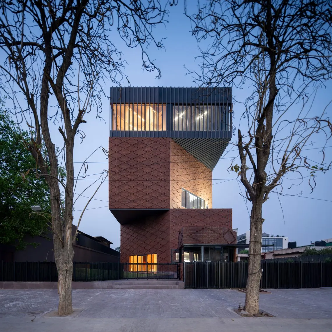 AVG Modulars - World Buildings Directory | Architecture Search Engine