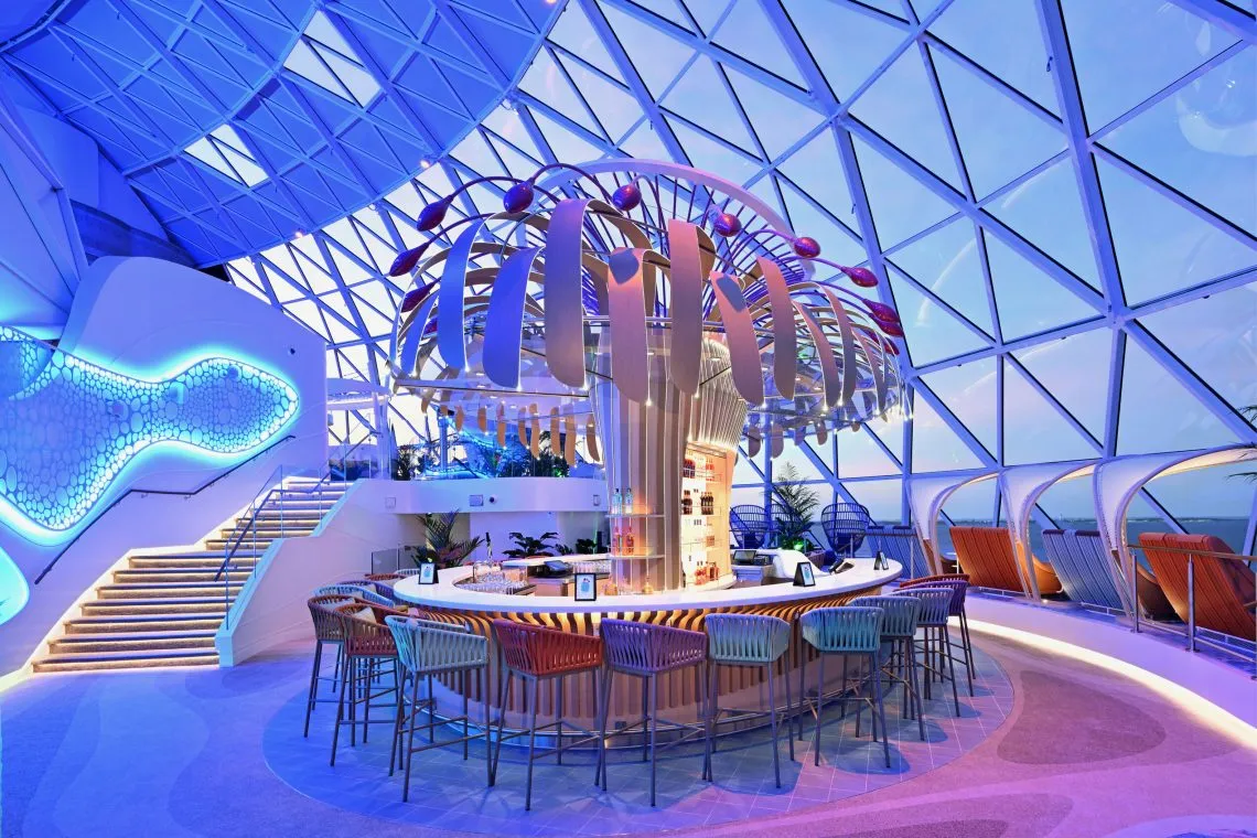 Overlook Bar - World Buildings Directory | Architecture Search Engine