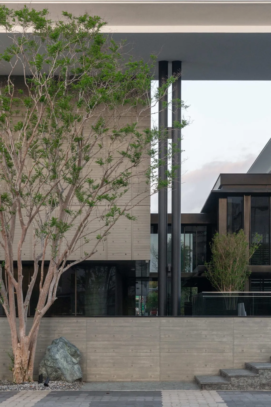 Nyx Awaits - World Buildings Directory | Architecture Search Engine